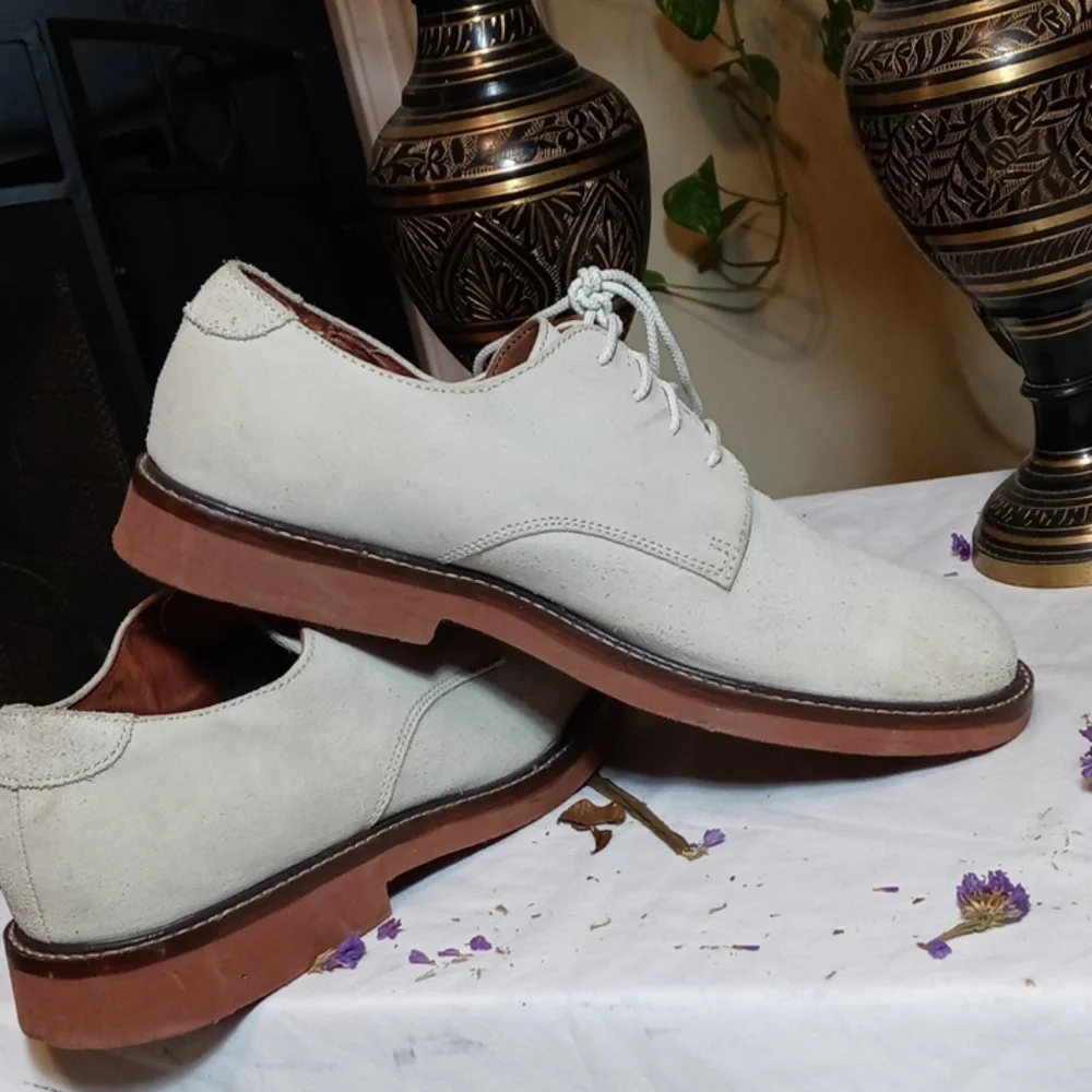 Cool Joseph A. Bank men's suede/nubuk shoes